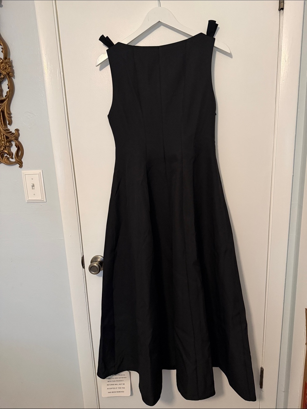Classic Black Sleeveless A-Line Dress With Bow-tie Should Details - Picture 3 of 12